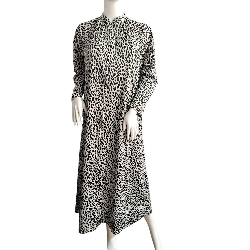 Travel Lite Womens Long Sleeve High neck Cheetah Printed Maxi Dress Size Medium